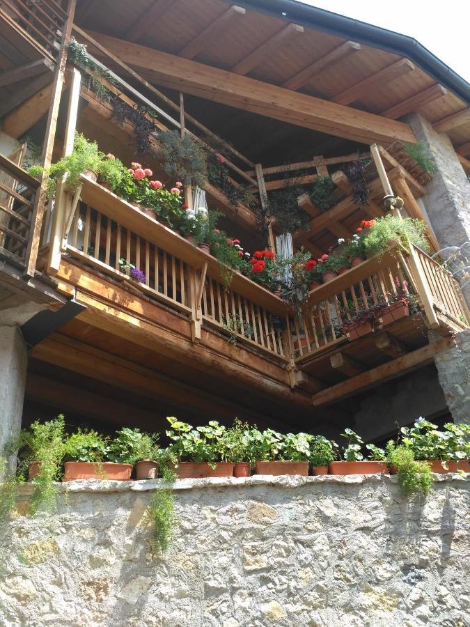 La Cort Di Nonna Rosa Bed and Breakfast Mori Eksteriør billede